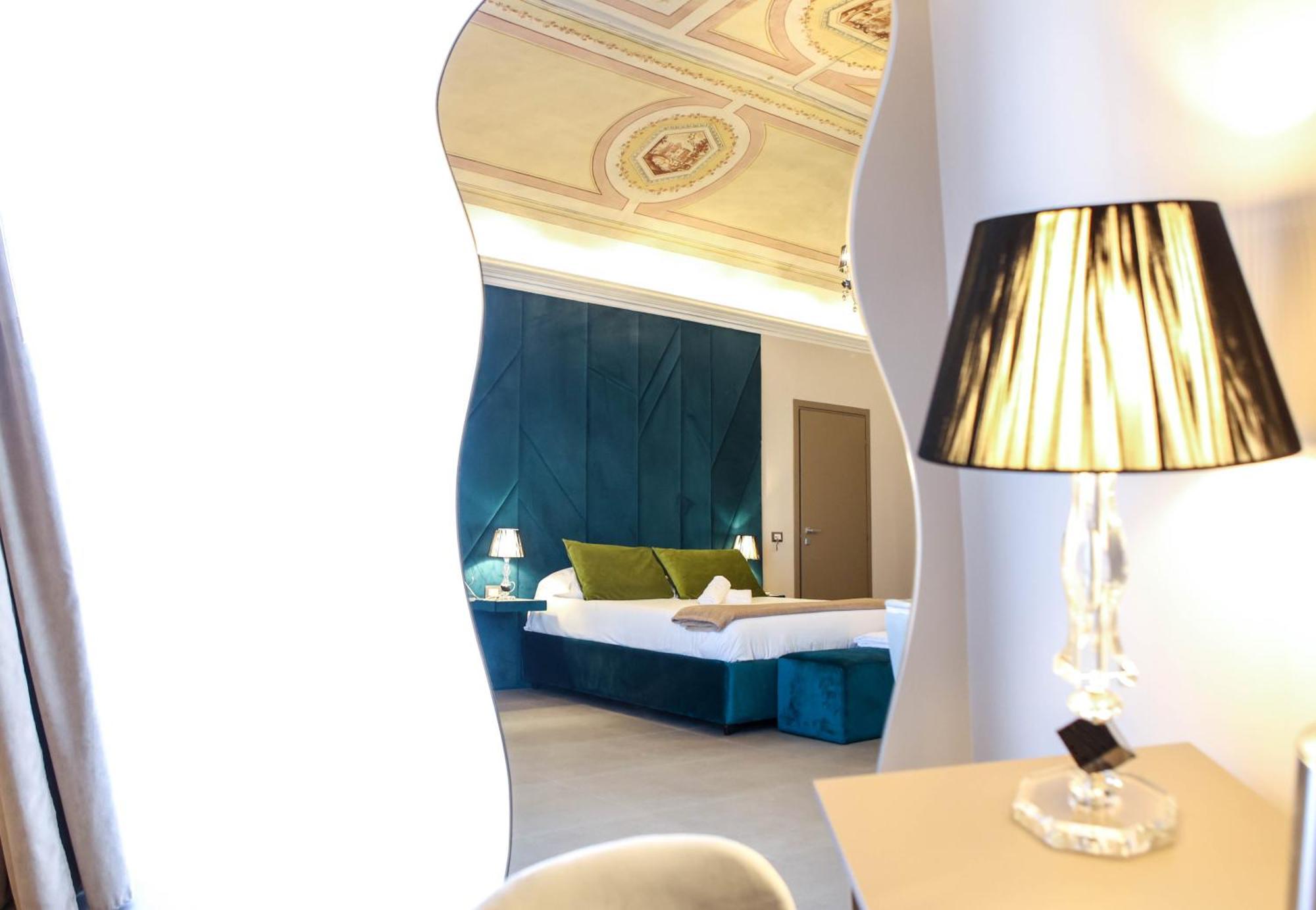 B&B Suites&Rooms Piazza Dei Martiri Catania Exteriör bild