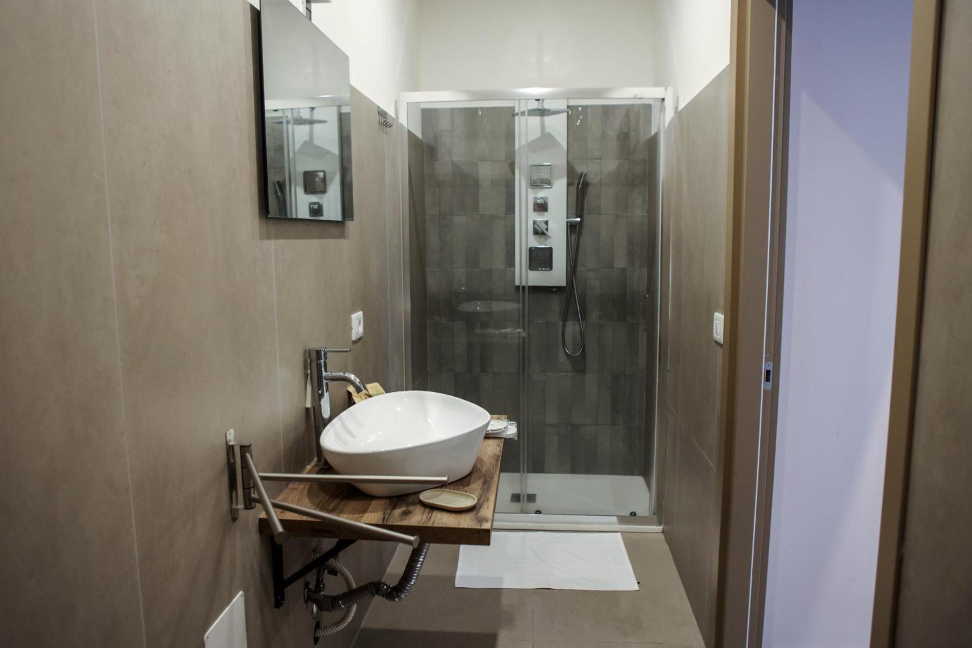 B&B Suites&Rooms Piazza Dei Martiri Catania Exteriör bild
