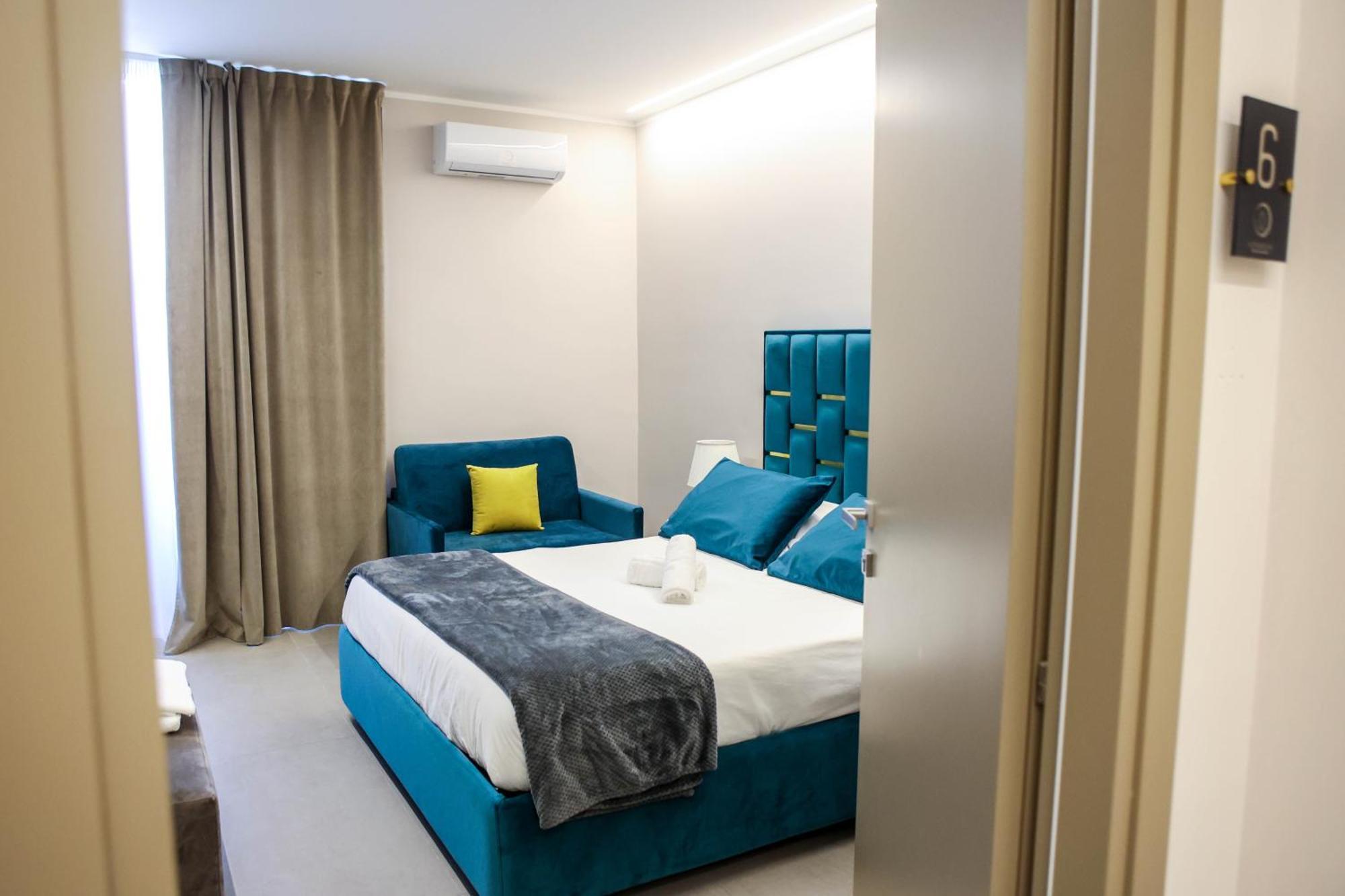 B&B Suites&Rooms Piazza Dei Martiri Catania Exteriör bild
