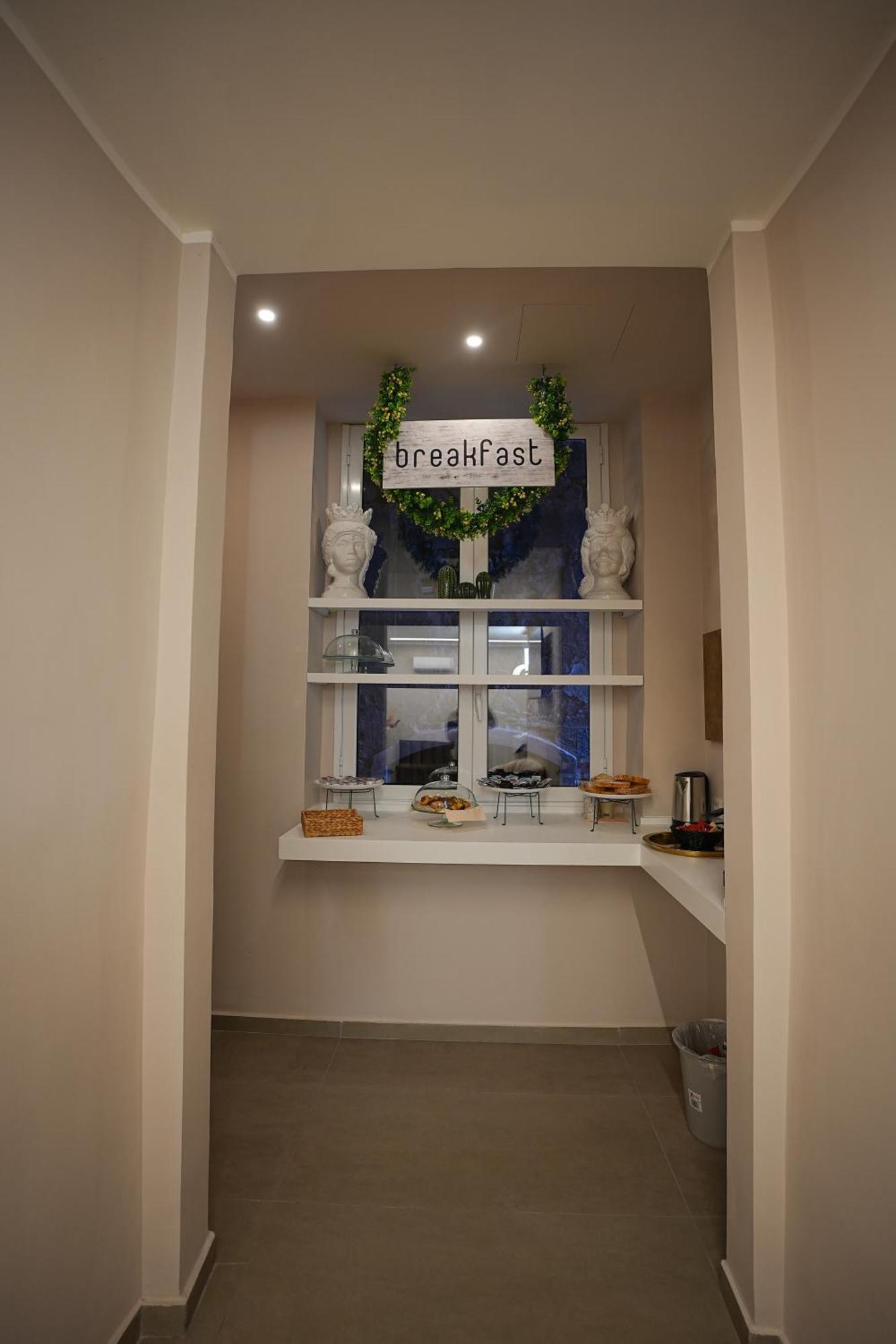 B&B Suites&Rooms Piazza Dei Martiri Catania Exteriör bild